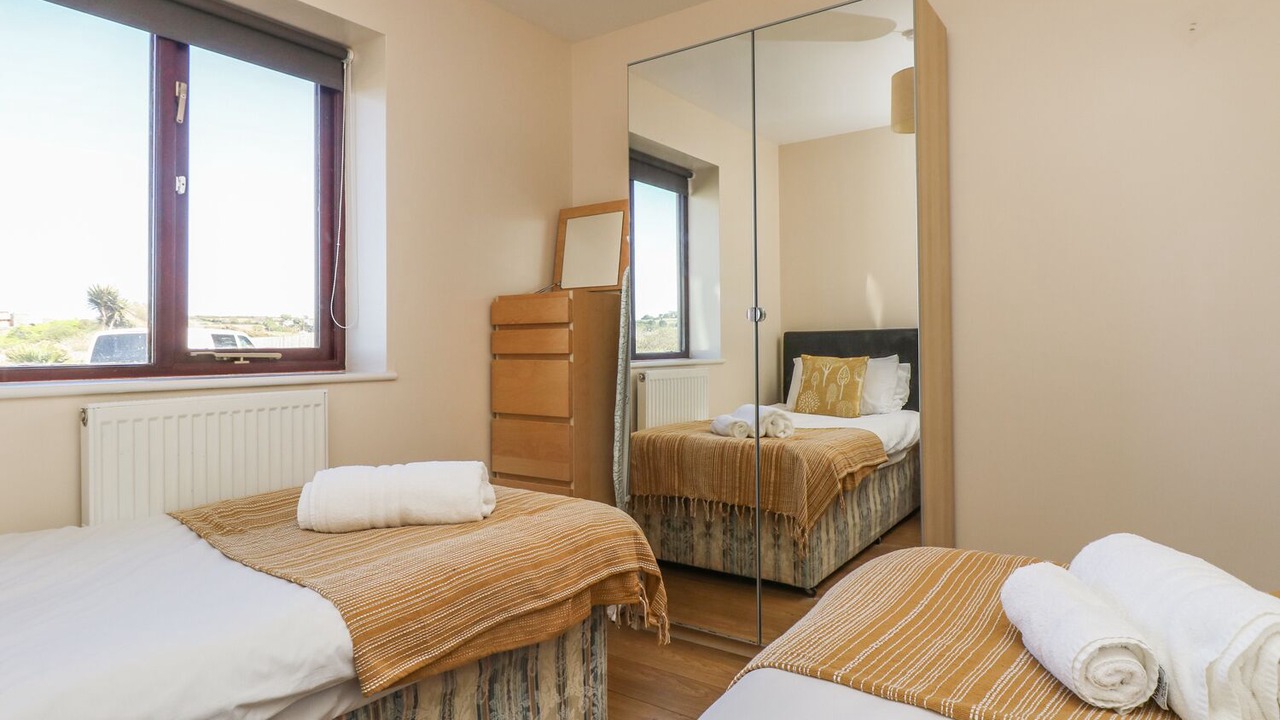 Photo of Others in Longrock