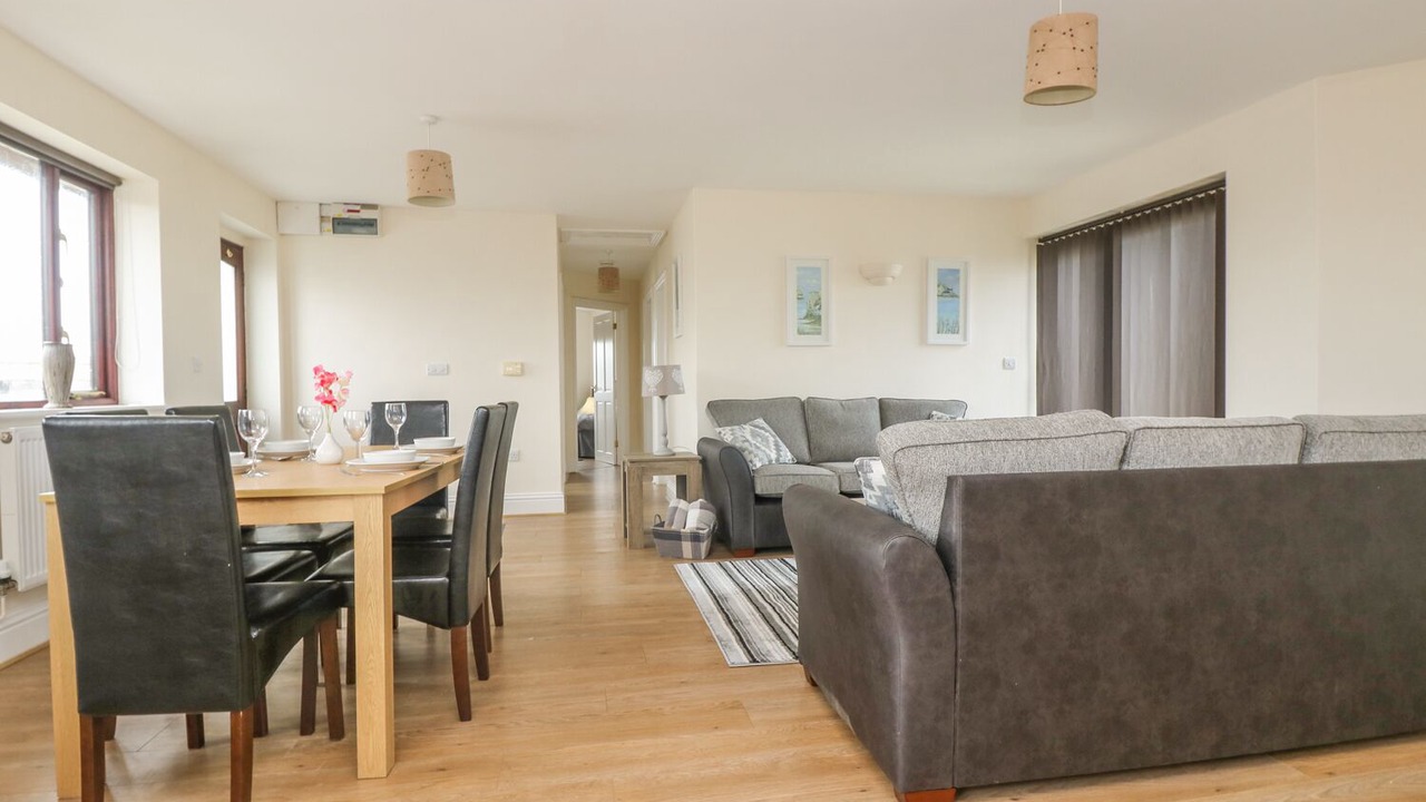 Photo of Others in Longrock