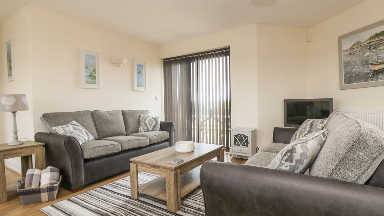 Photo of Others in Longrock