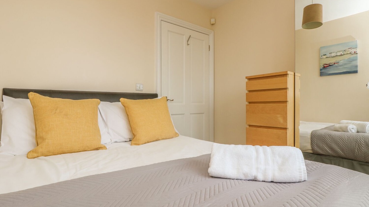 Photo of Others in Longrock