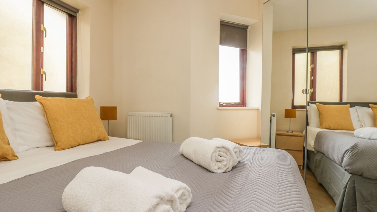 Photo of Others in Longrock