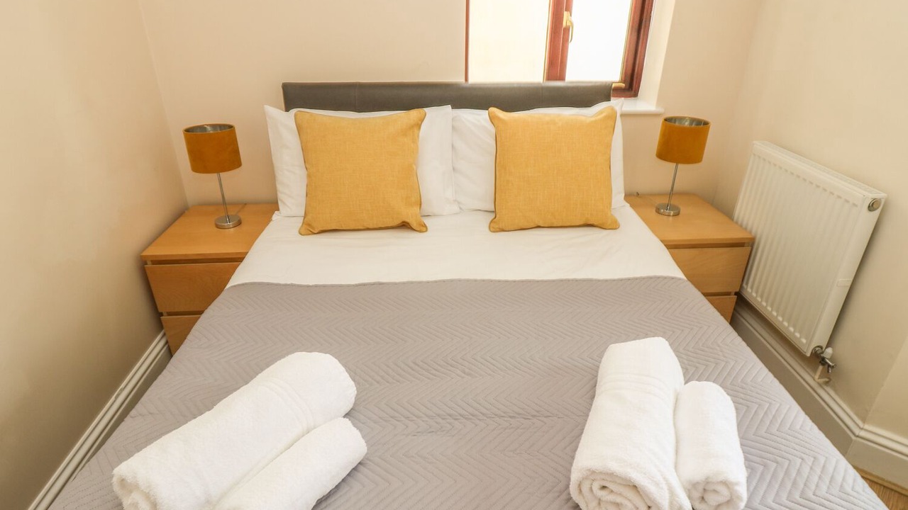 Photo of Others in Longrock