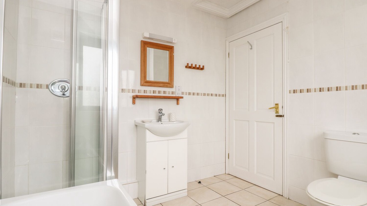 Photo of Others in Longrock