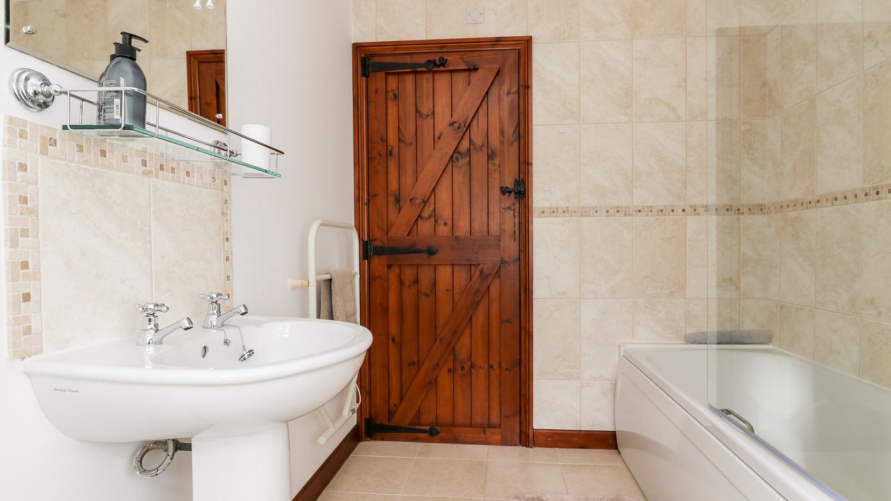 Photo of Others in Par