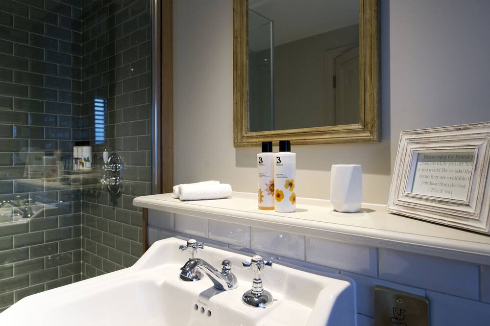 Photo of Bathroom in Potton