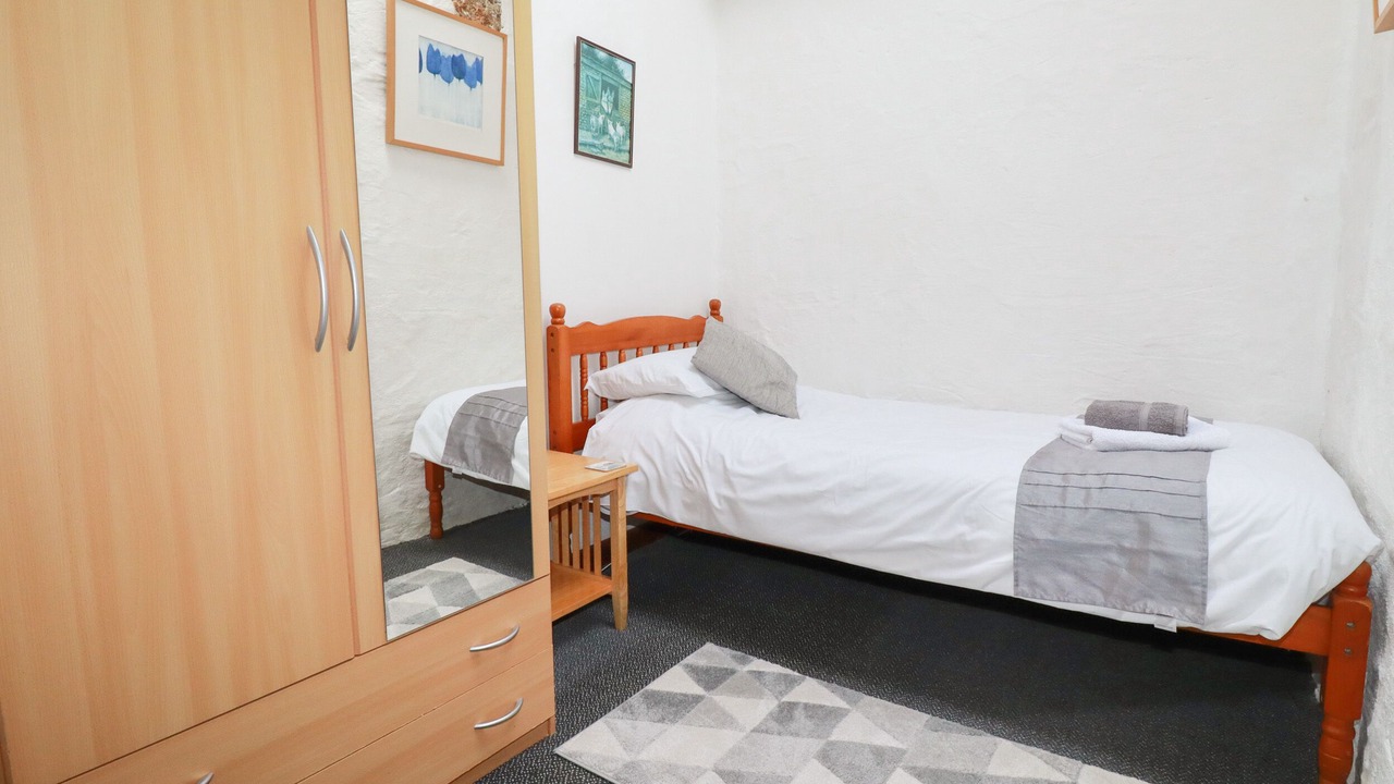 Photo of Others in St. Neot