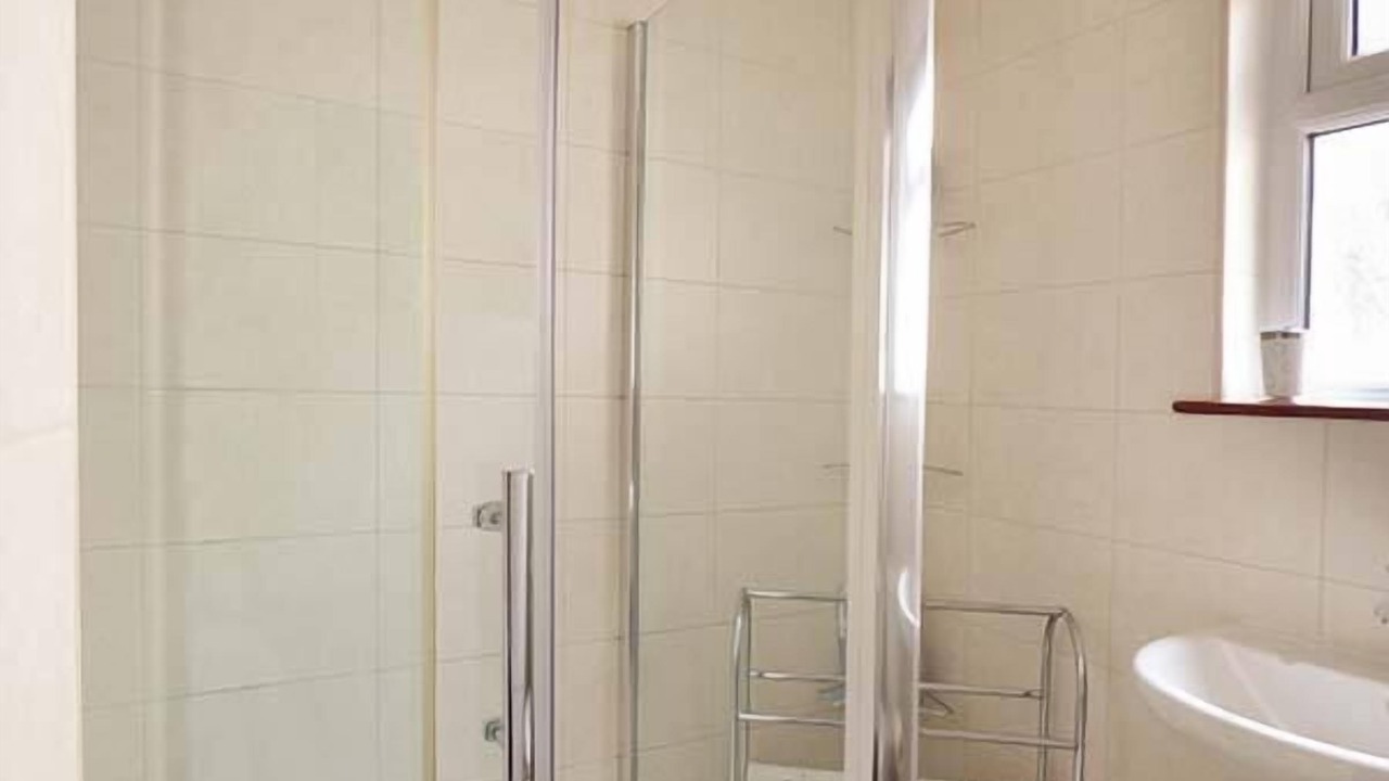 Photo of Bathroom in Liskeard