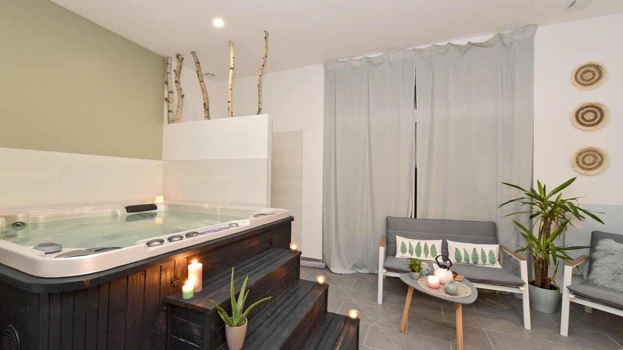 Photo of Bathroom in Saint-Quentin