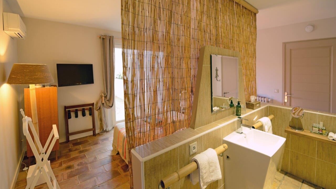 Photo of Bathroom in Sete