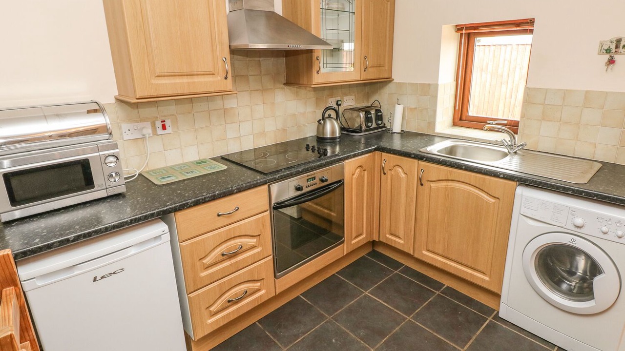 Photo of Others in Llanrhidian Higher