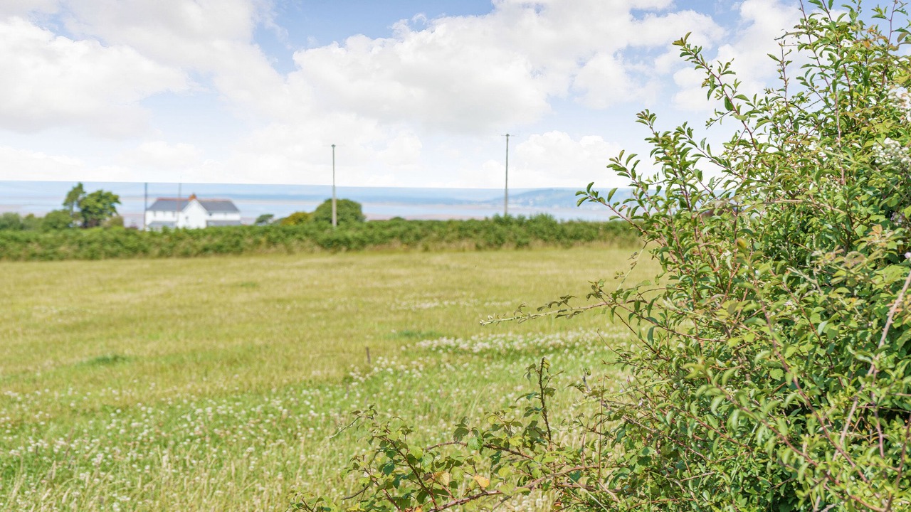 Photo of Others in Llanrhidian Higher