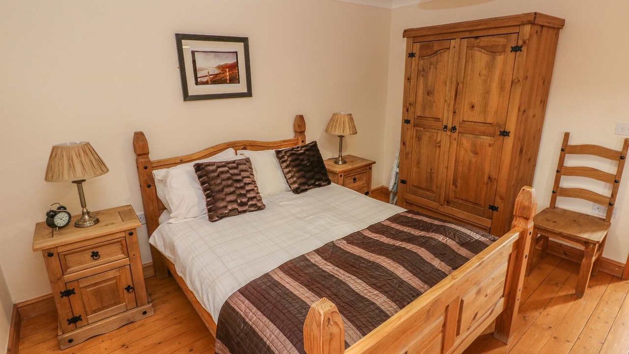 Photo of Others in Llanrhidian Higher