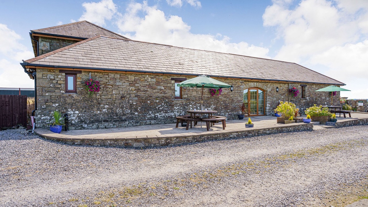 Photo of Others in Llanrhidian Higher