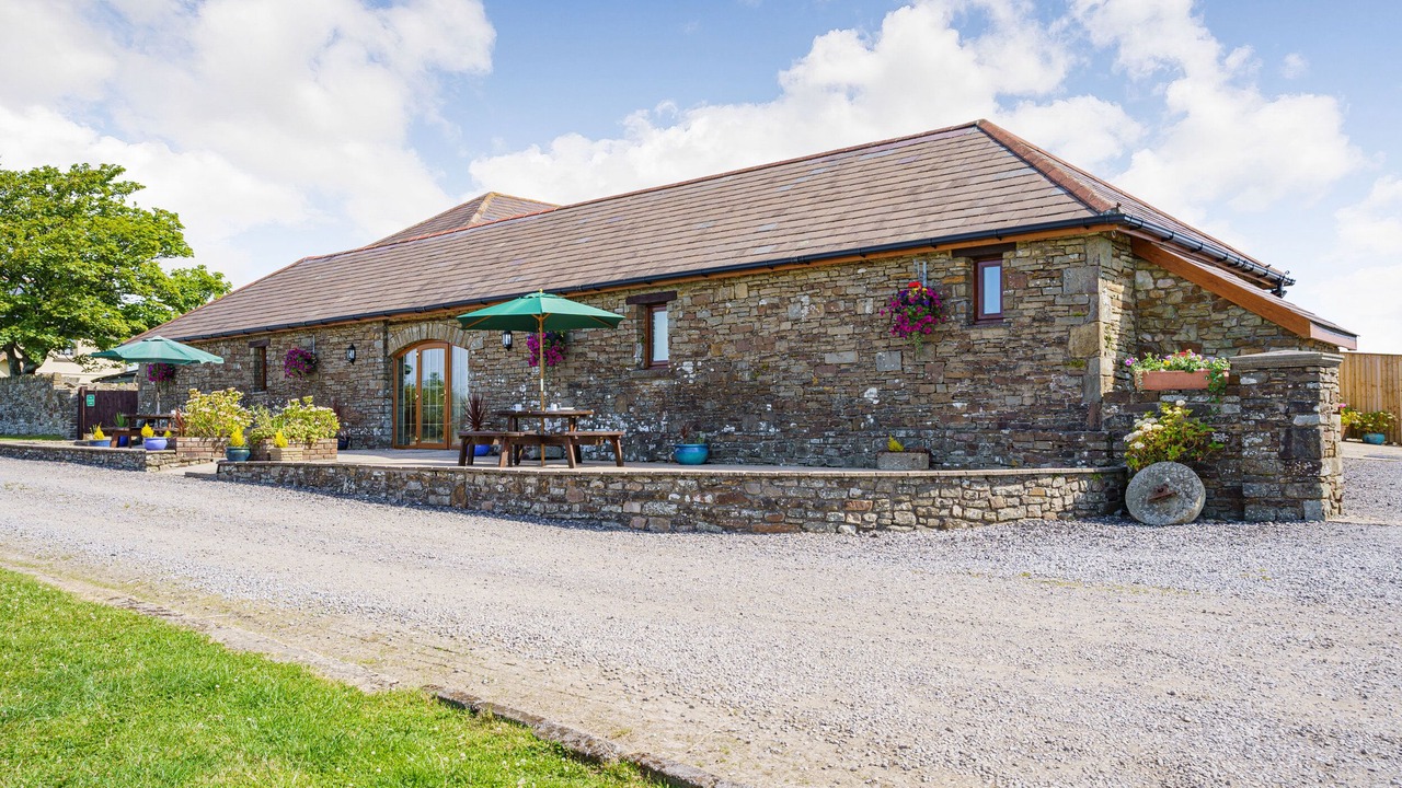 Photo of Others in Llanrhidian Higher