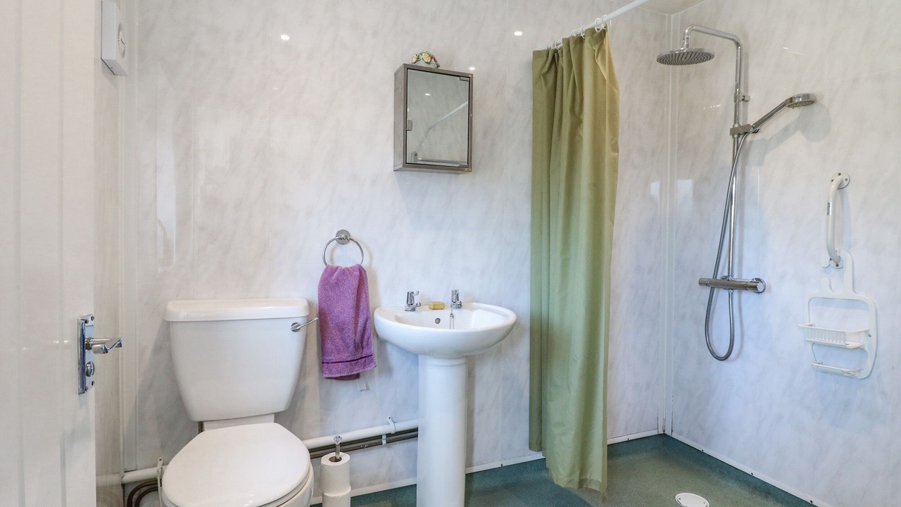 Photo of Bathroom in Crich