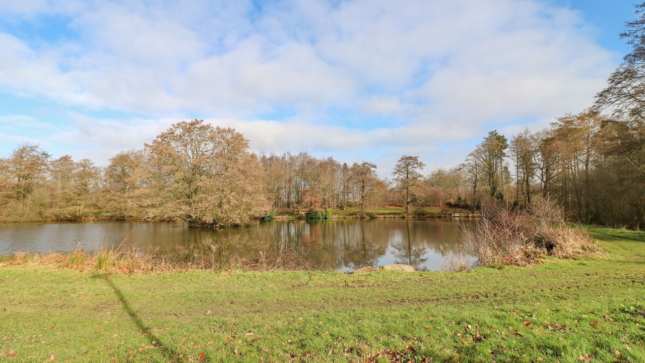 Photo of Others in Crich