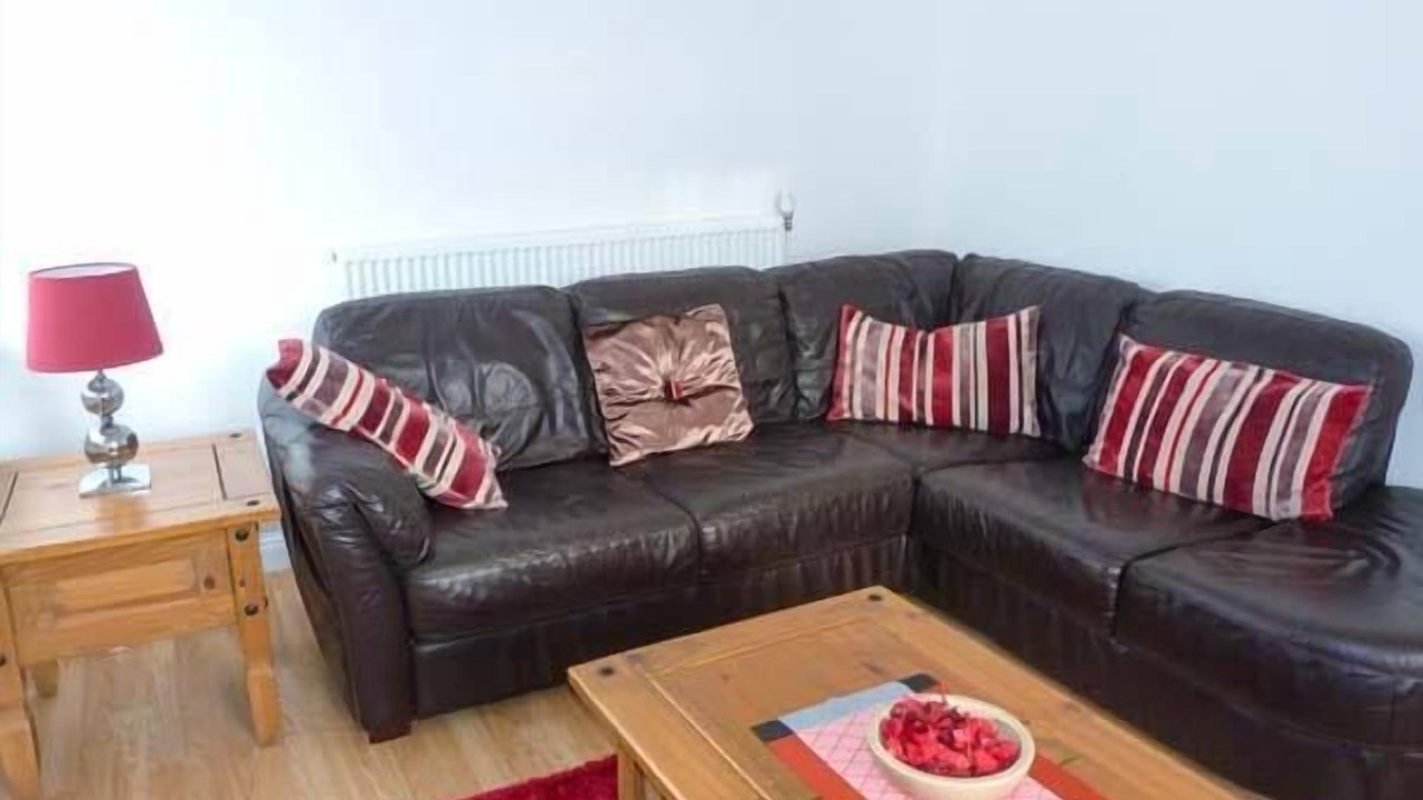 Photo of Livingroom in St Combs