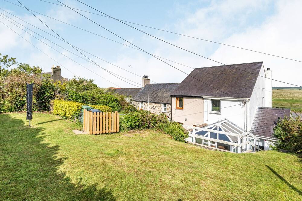 Photo of Others in Ty Croes