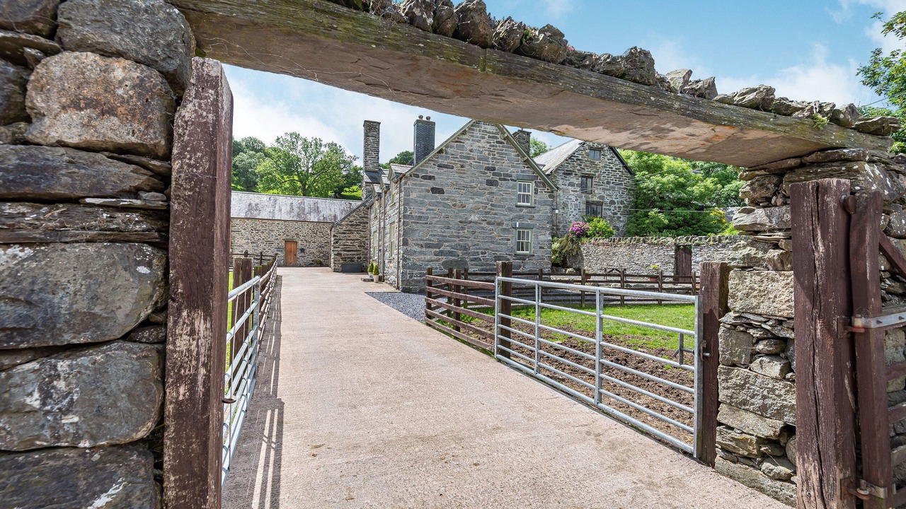 Photo of Others in Bala