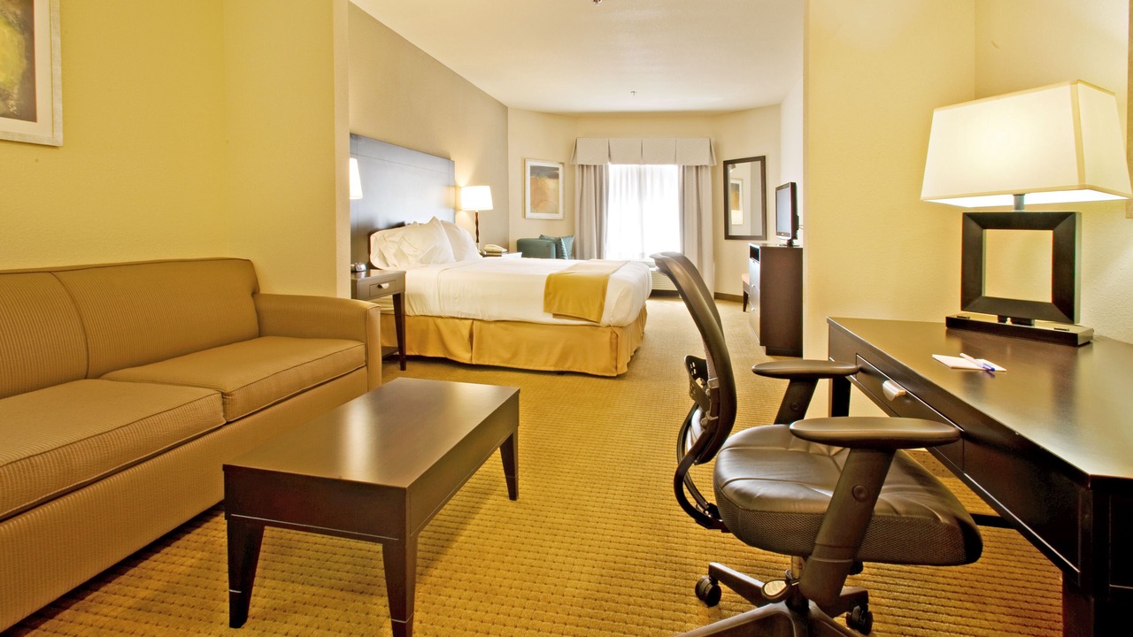 Photo of Bedroom in Shamrock