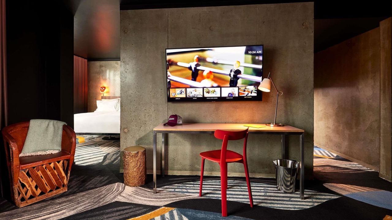 Photo of Bedroom in 20th Arrondissement