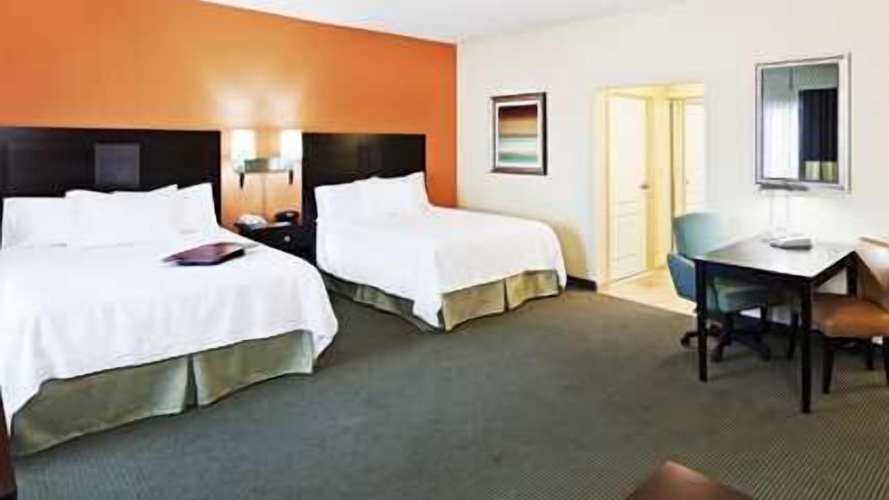 Photo of Bedroom in Lakeway