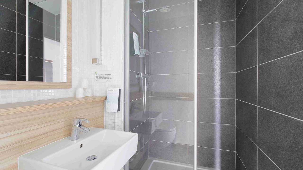 Photo of Bathroom in Le Mesnil-Amelot