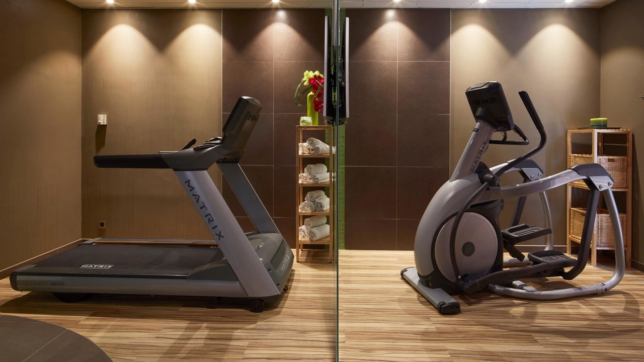 Photo of Others in Le Mesnil-Amelot