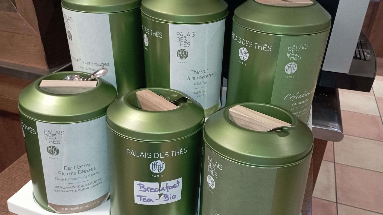 Photo of Others in Albert