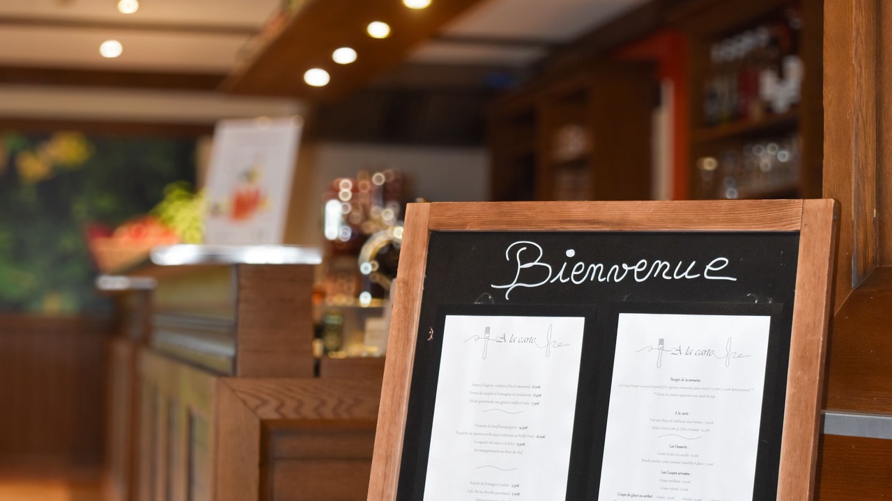 Photo of Others in Albert