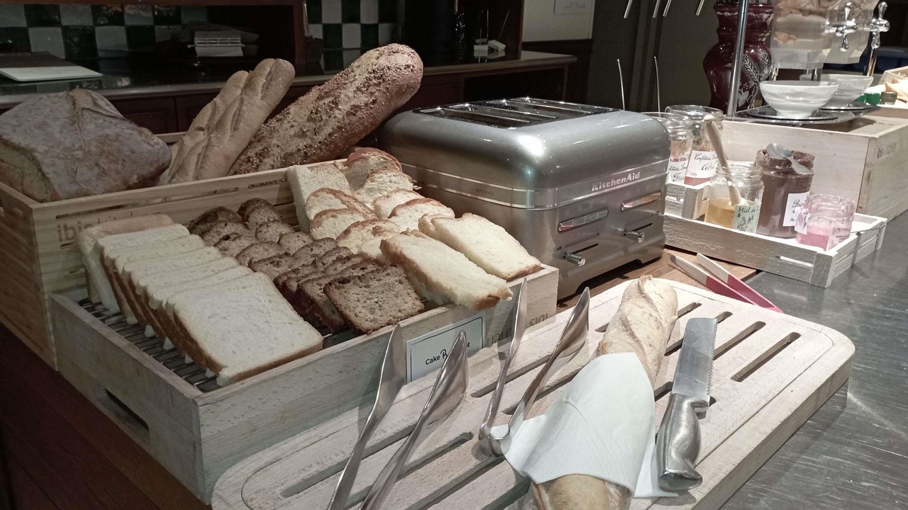 Photo of Others in Albert