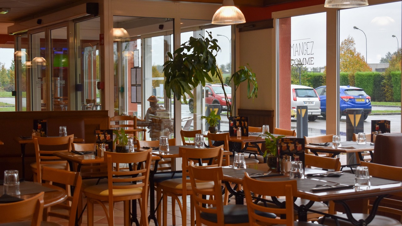 Photo of Others in Albert