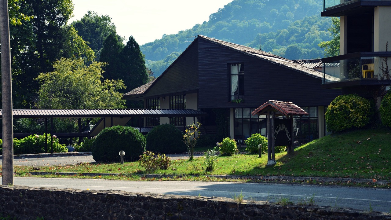 Photo of Outdoor in Garzain