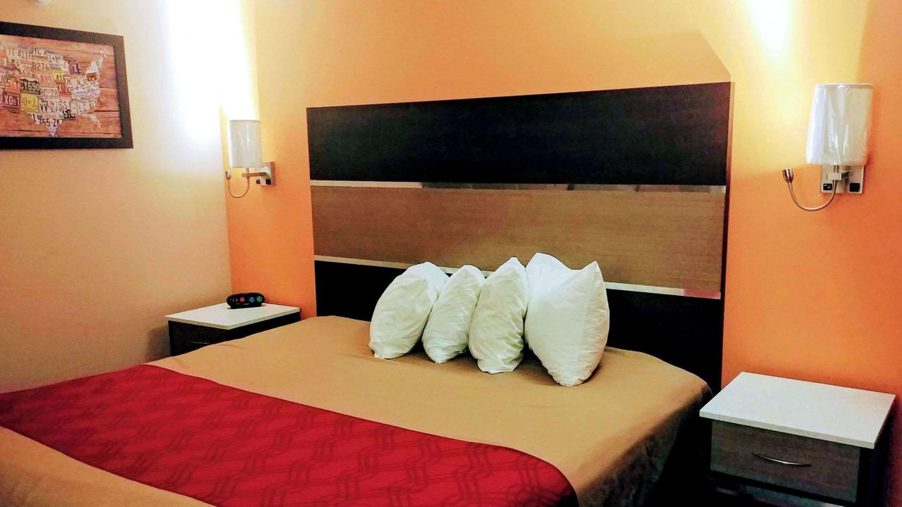 Photo of Others in Milldale