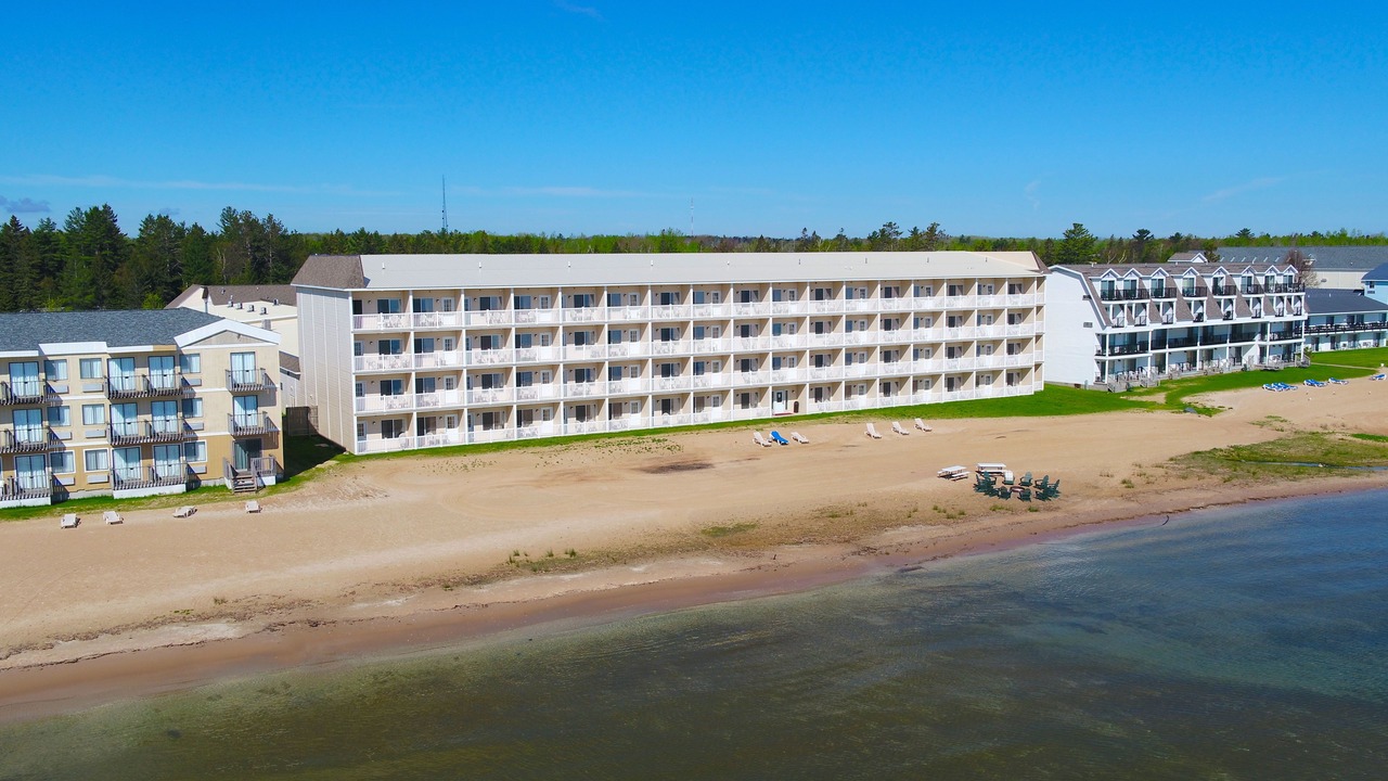 Photo of Others in Mackinaw City