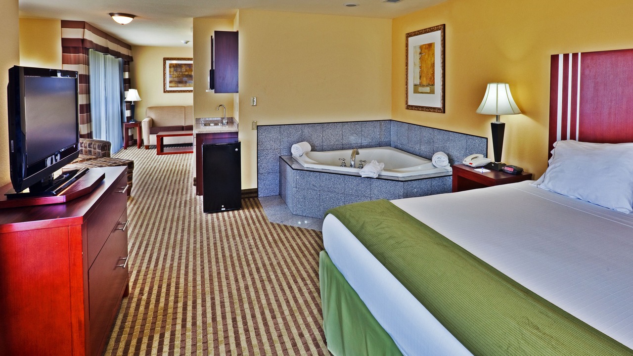 Photo of Bedroom in Ponca City