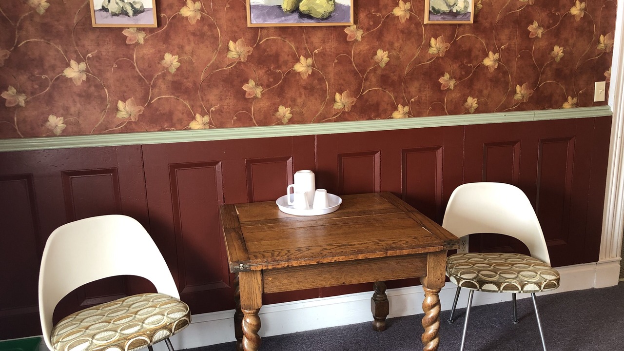 Photo of Bedroom in Lansing