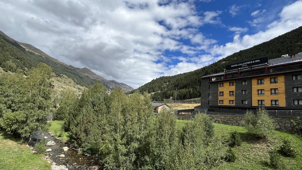 Photo of Outdoor in Incles