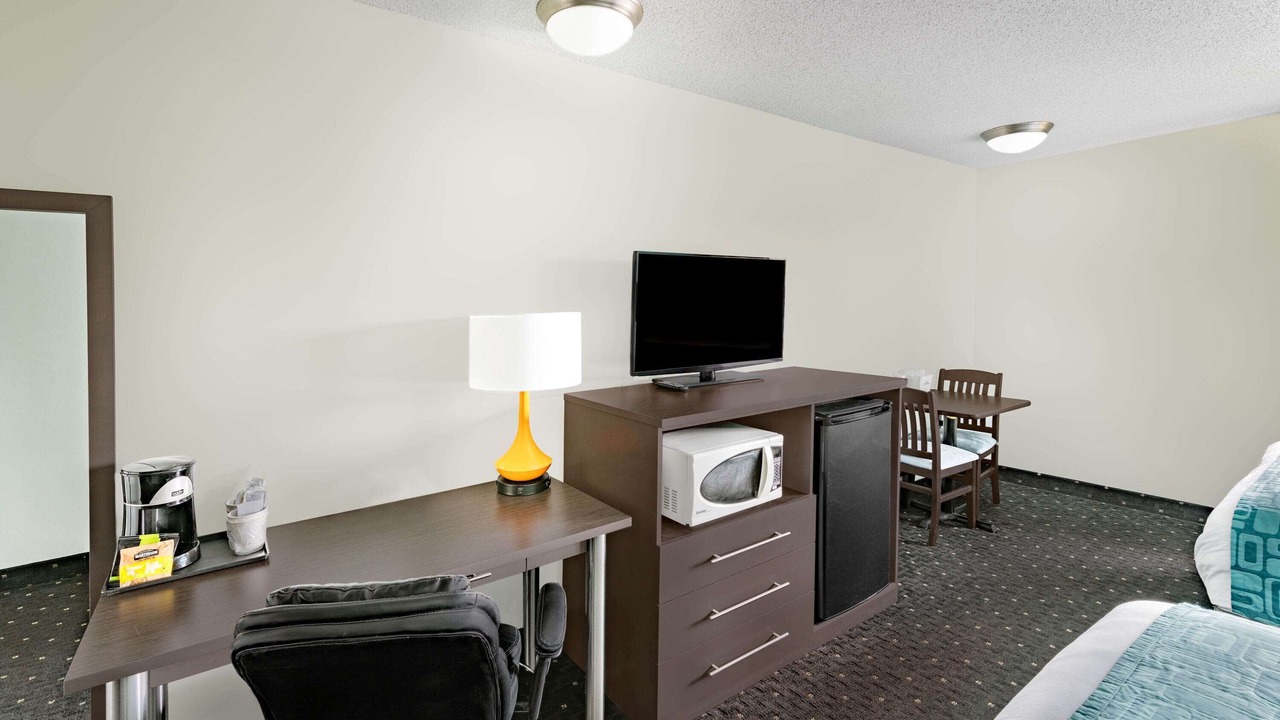 Photo of Bedroom in Gananoque