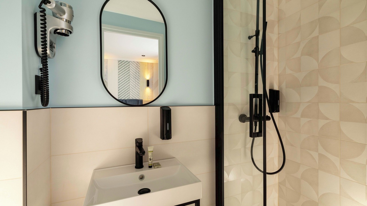 Photo of Bathroom in Levallois-Perret
