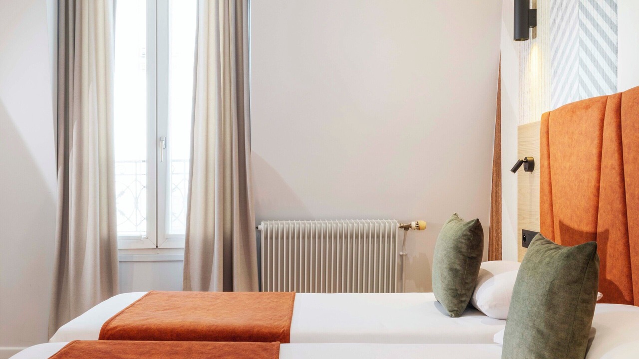 Photo of Bedroom in Levallois-Perret