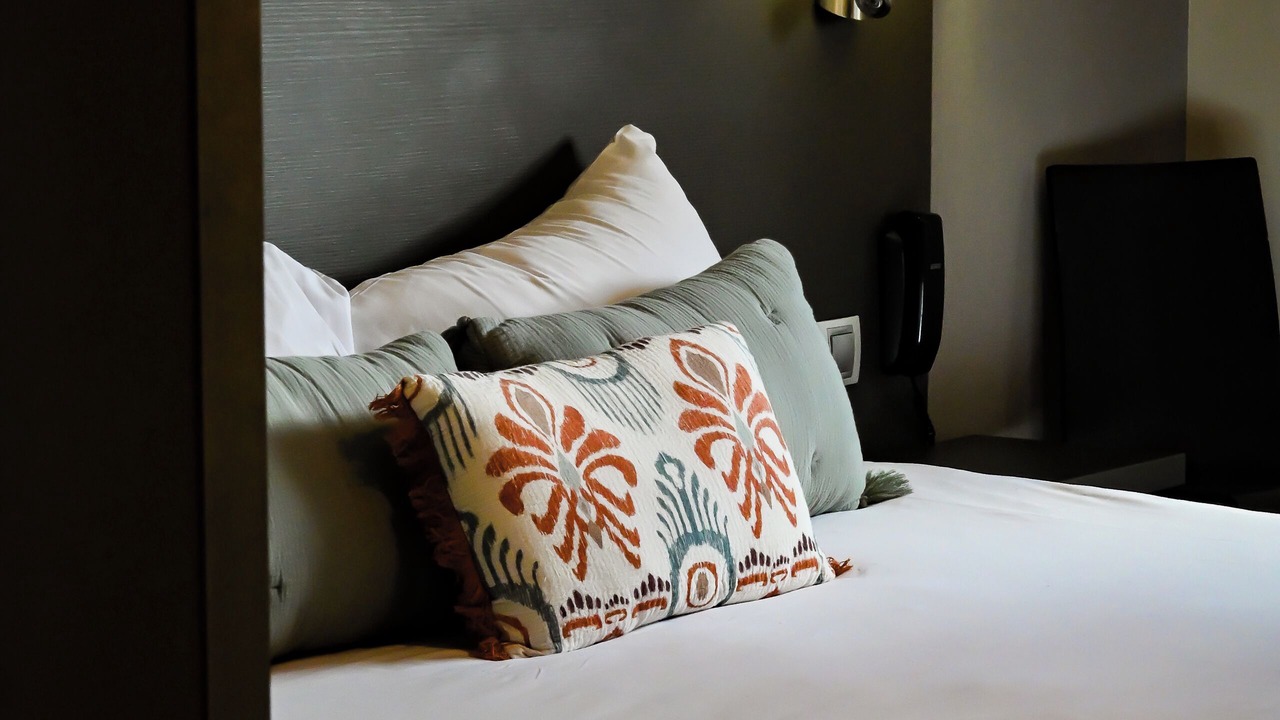 Photo of Bedroom in La Roque-d'Antheron