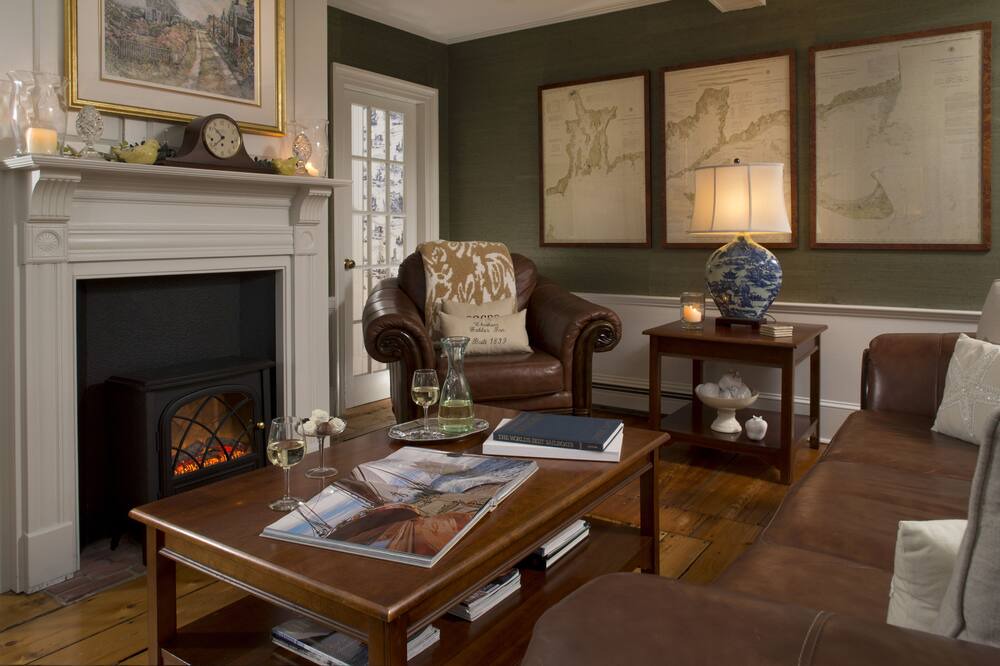 Photo of Livingroom in Chatham