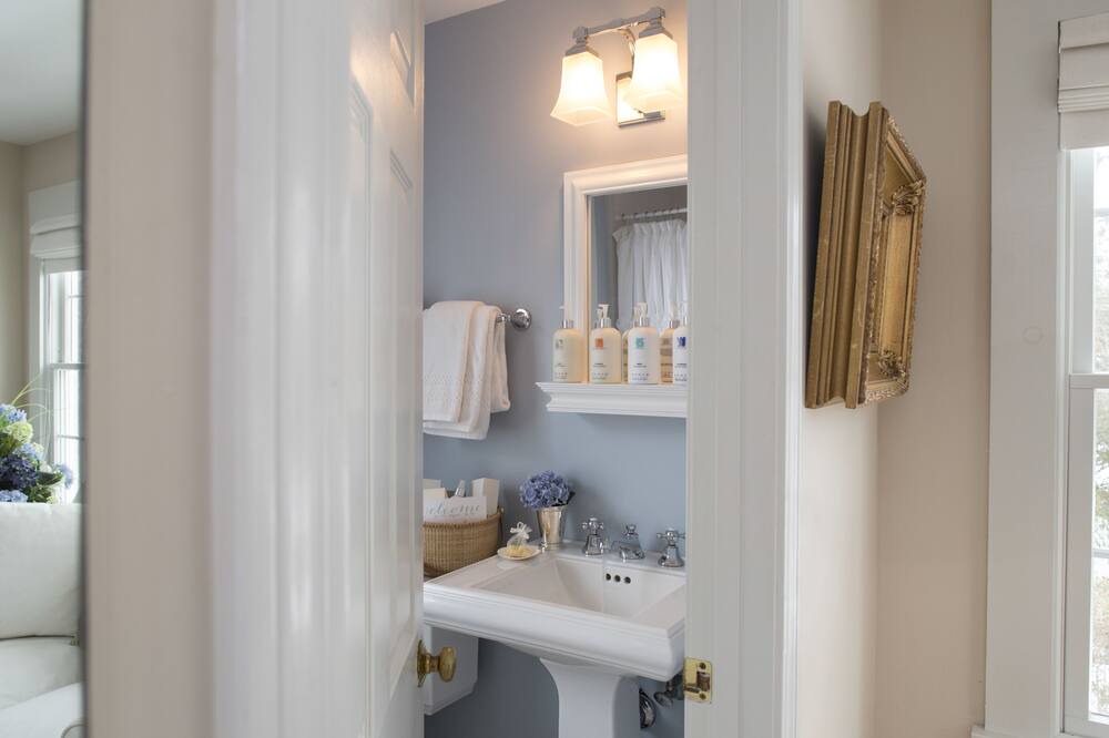 Photo of Bathroom in Chatham