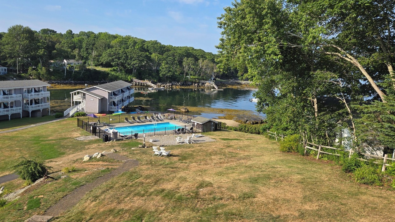 Photo of Patio Balcony in East Boothbay