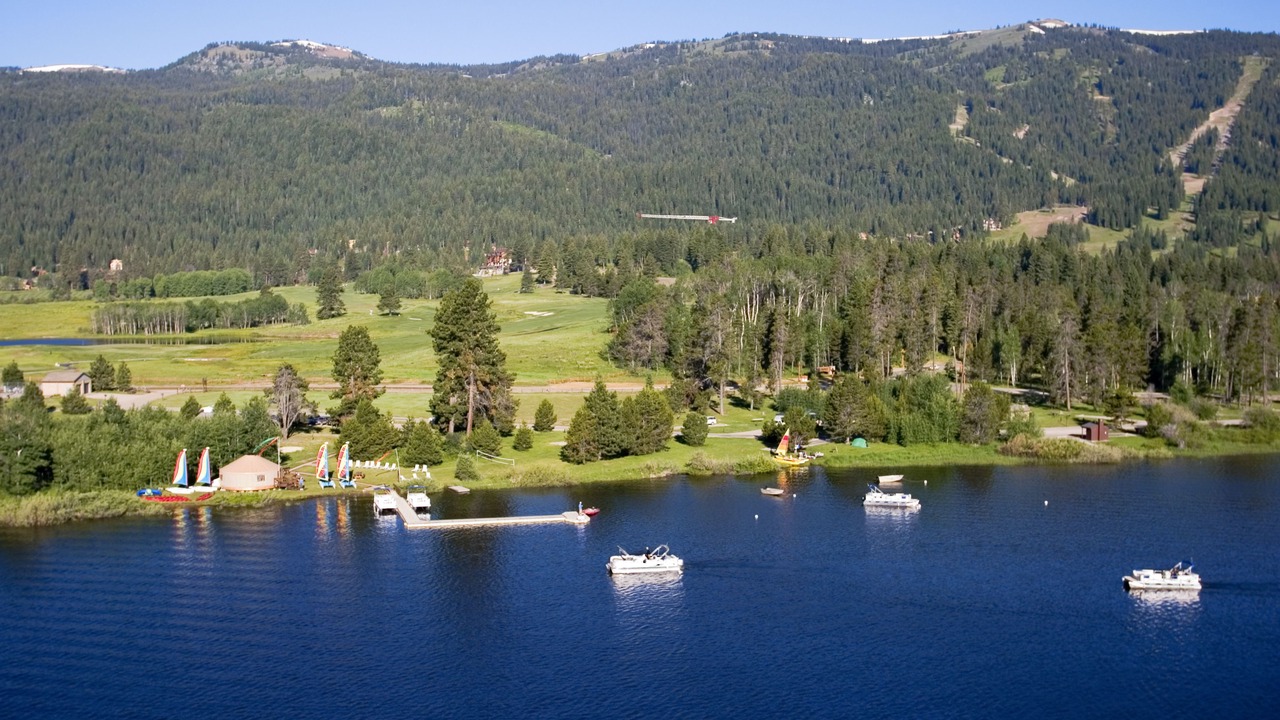 Photo of Outdoor in Tamarack