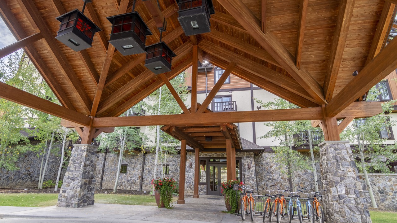 Photo of Outdoor in Tamarack