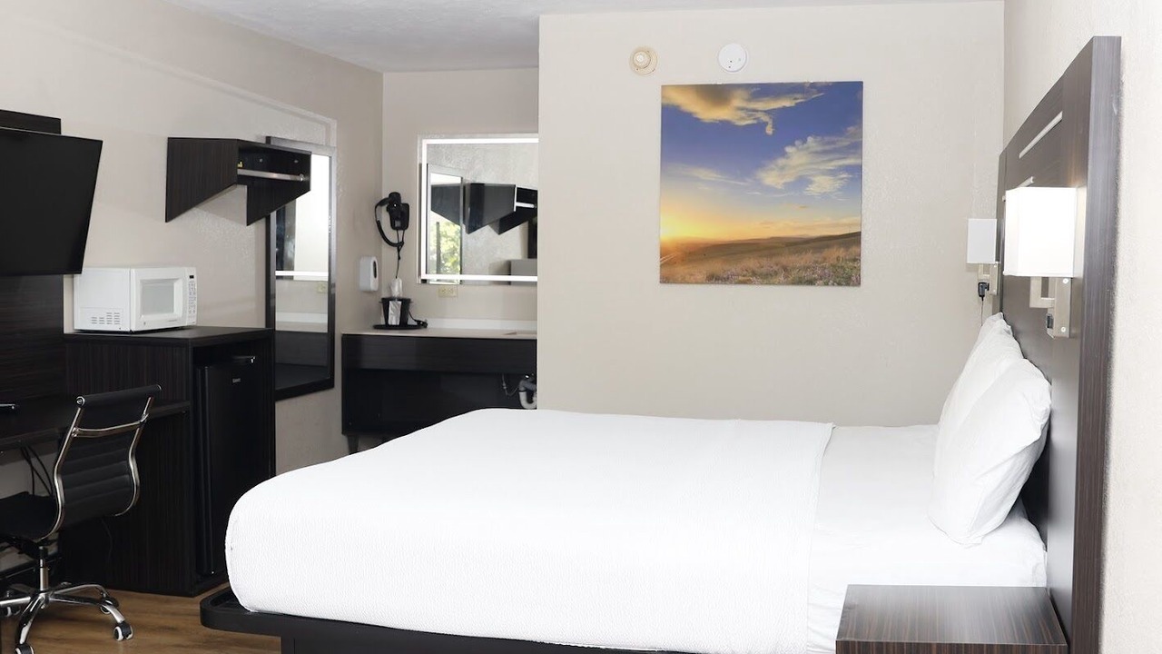 Photo of Bedroom in Hillsboro