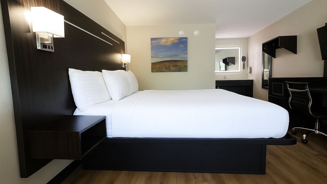Photo of Bedroom in Hillsboro