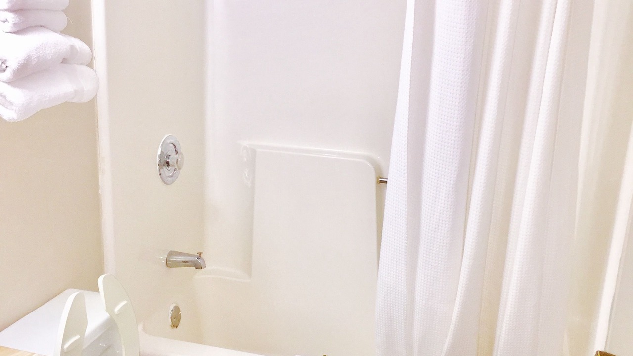 Photo of Bathroom in Lyons